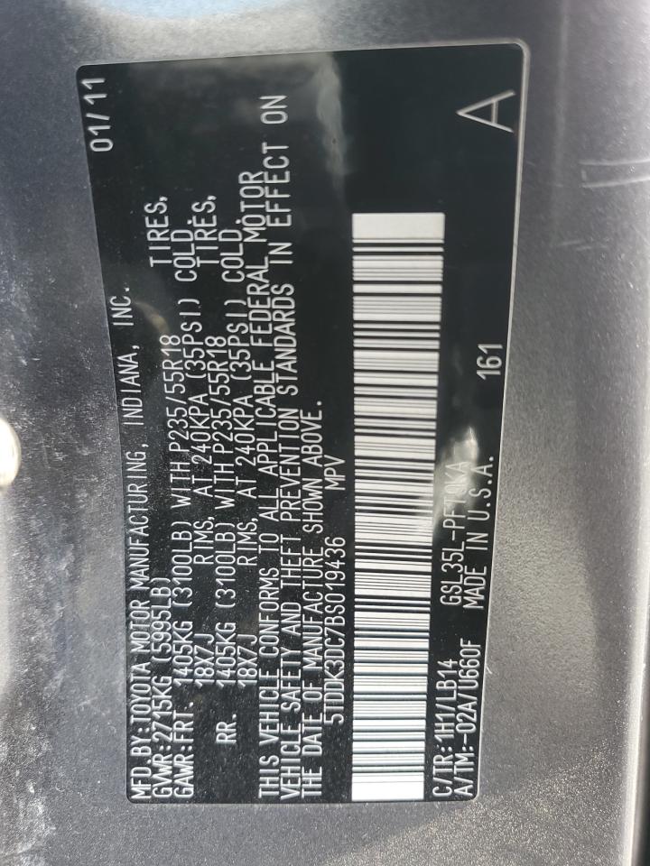 Lot #3319230705 2011 TOYOTA SIENNA XLE