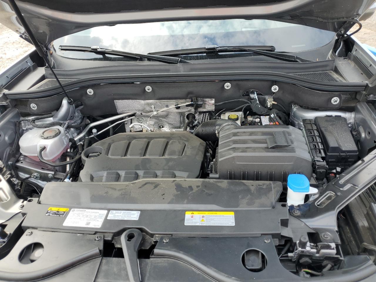 VOLKSWAGEN ATLAS CROSS SPORT SEL PREMIUM R-LINE