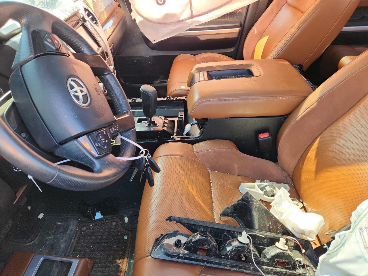 TOYOTA TUNDRA CREWMAX 1794