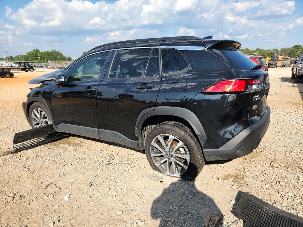 TOYOTA COROLLA CROSS XLE