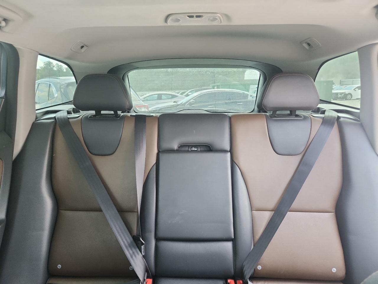 VOLVO XC60 T5 DYNAMIC