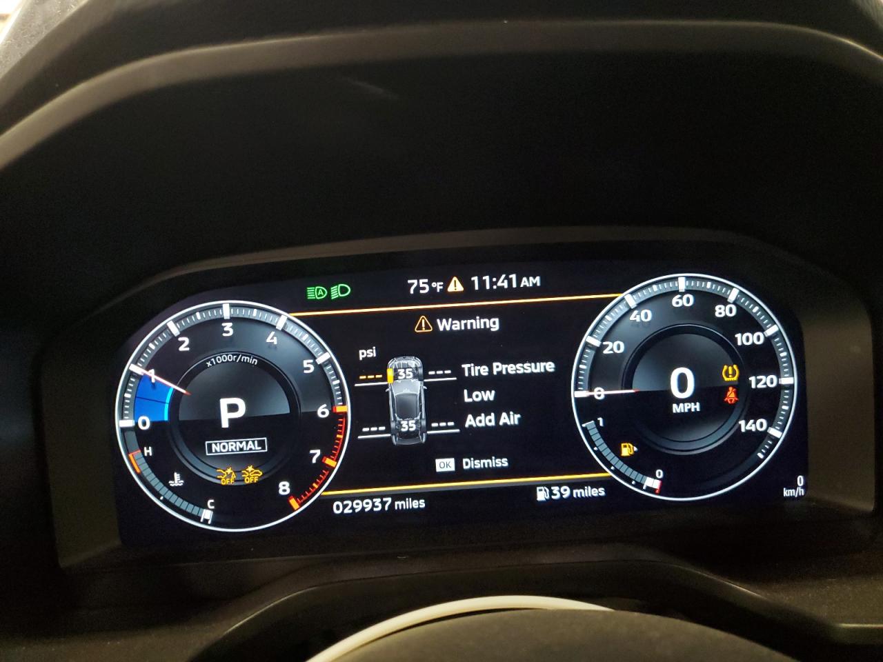 MITSUBISHI OUTLANDER SE