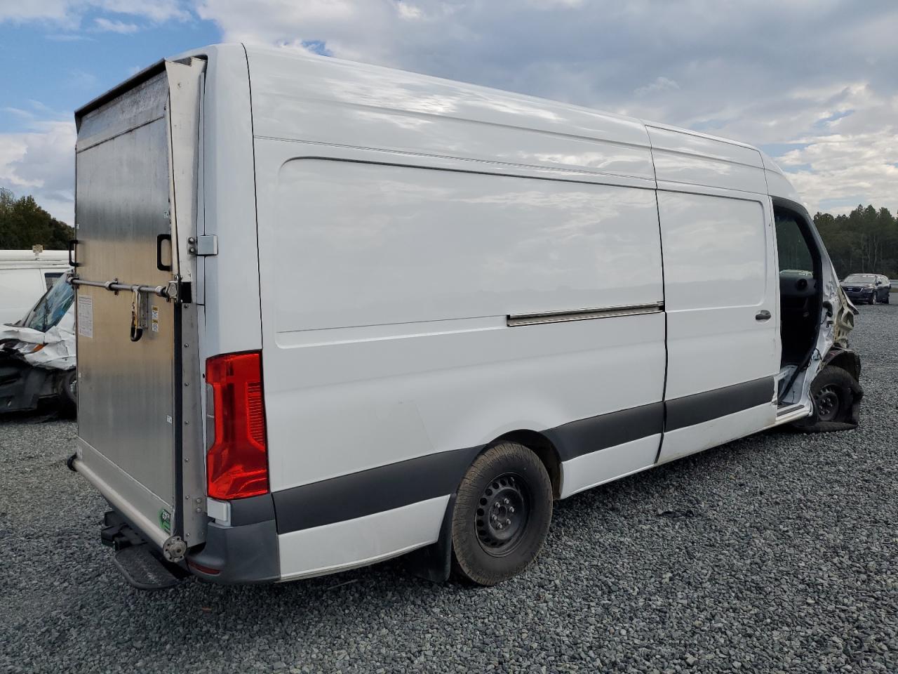 MERCEDES-BENZ SPRINTER 2500
