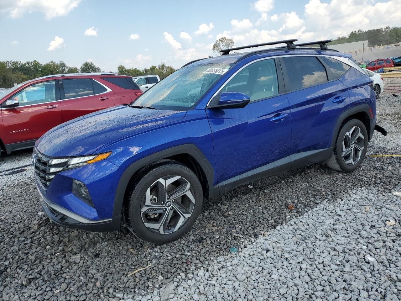  Salvage Hyundai TUCSON