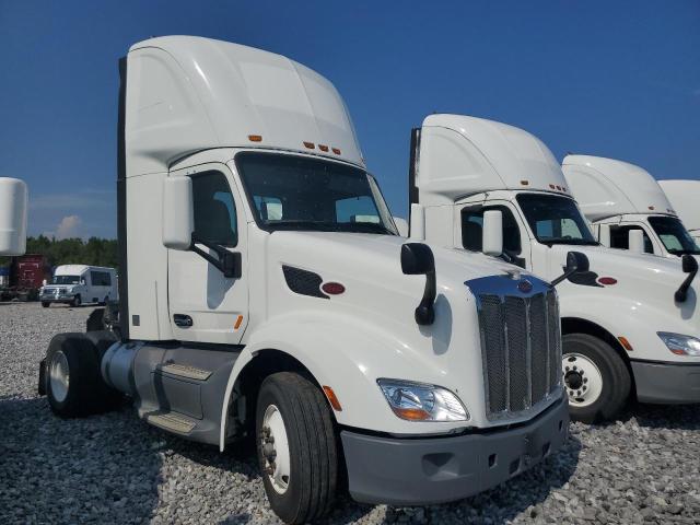 PETERBILT TRACTOR 579 2015 1XPBA48X7FD286315 photo #1