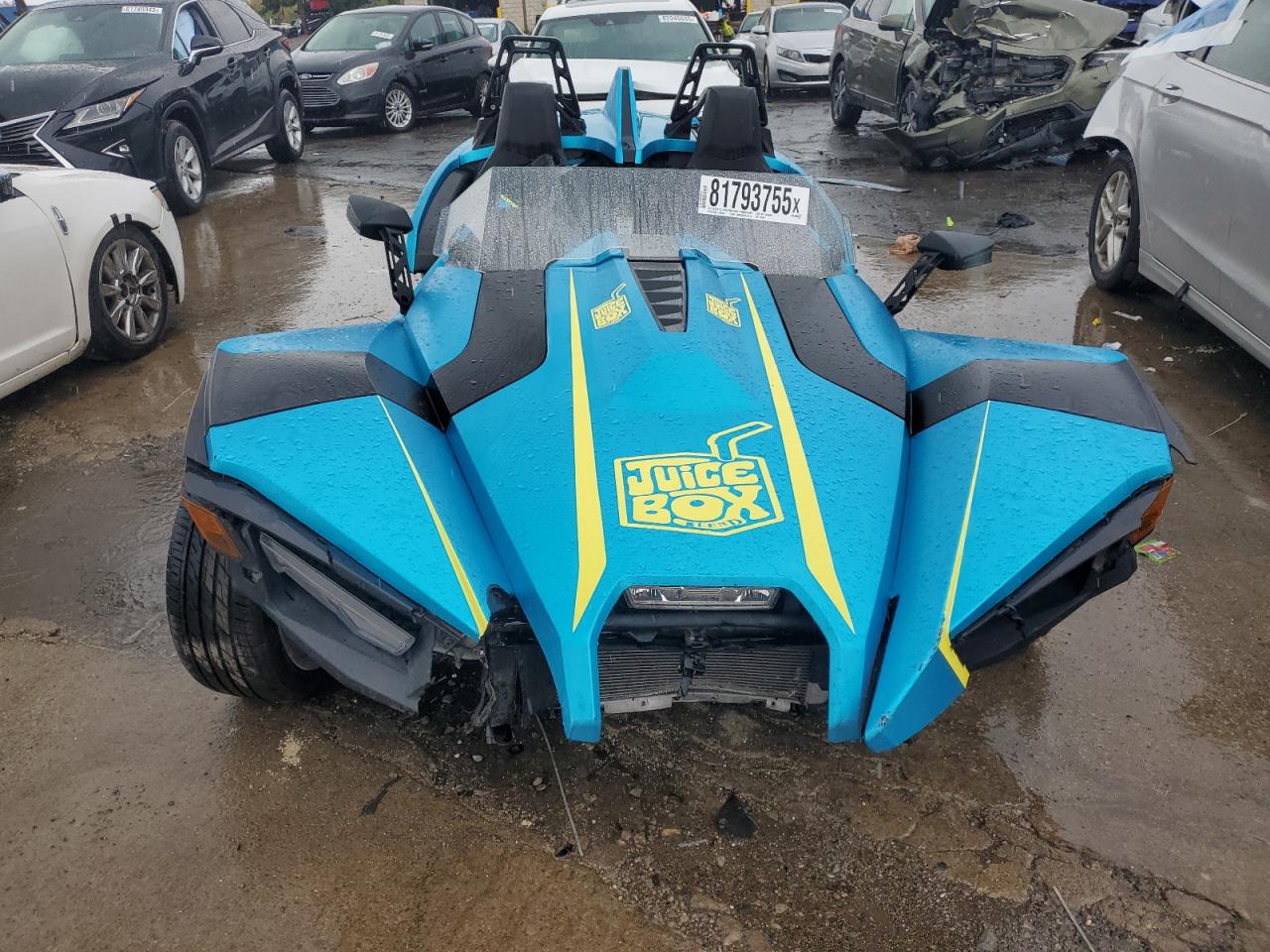 Lot #3302821932 2021 POLARIS SLINGSHOT