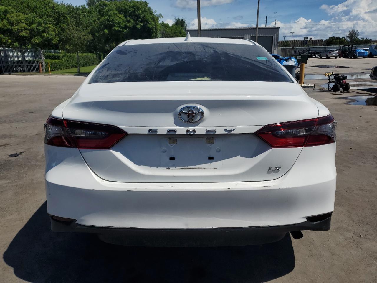Lot #3301864016 2023 TOYOTA CAMRY LE