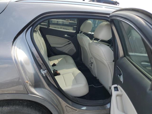 2017 MERCEDES-BENZ GLA 250 4M WDCTG4GB8HJ339127