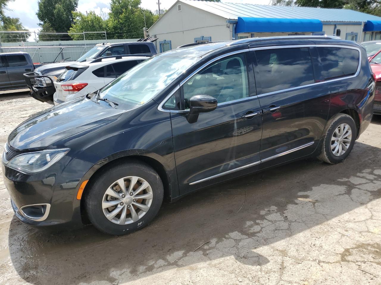 CHRYSLER PACIFICA TOURING L PLUS