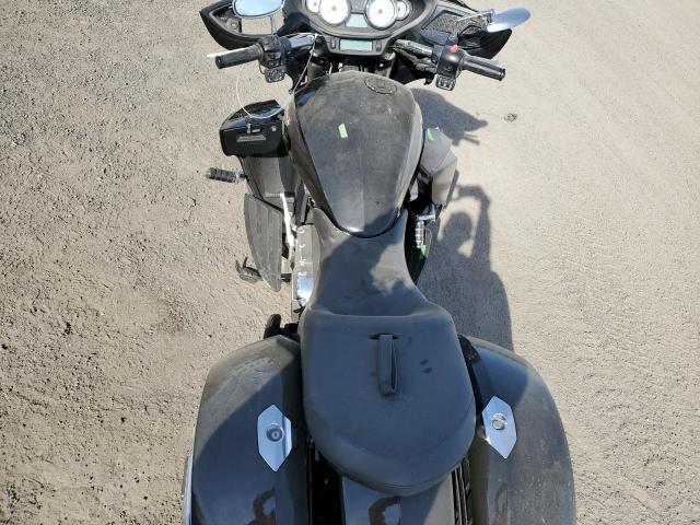 2019 HARLEY-DAVIDSON FLHX 5HD1KBCA0KB639010