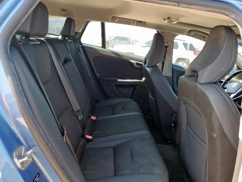 2015 VOLVO V60 YV1612SJ2F1247123