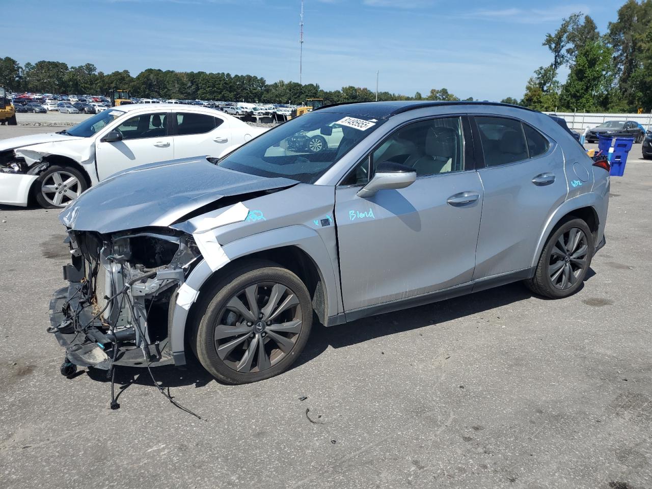 LEXUS UX 250H BASE