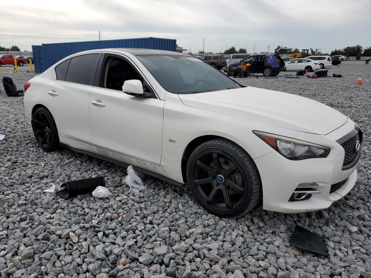 INFINITI Q50 PREMIUM