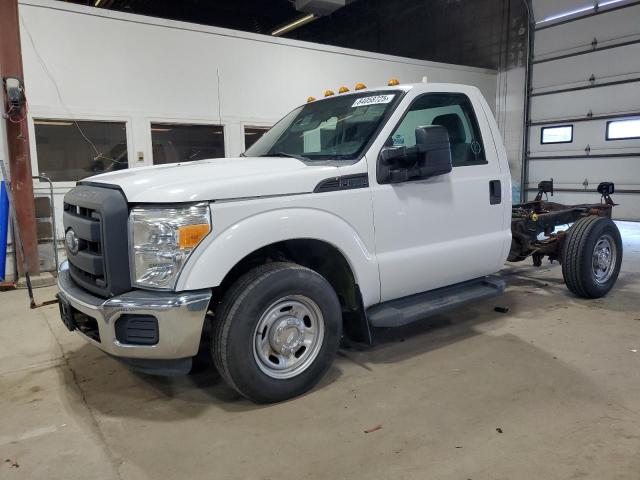 FORD F350 SUPER 2013 white chassis gas 1FDBF3E62DEA92593 photo #1