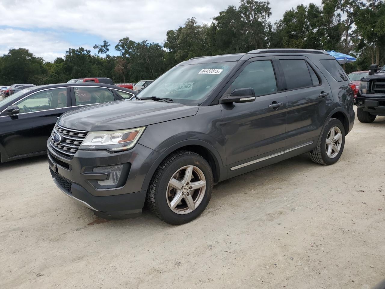 FORD EXPLORER XLT