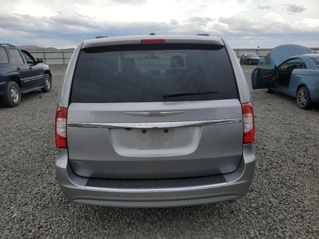 2015 CHRYSLER TOWN & COU 2C4RC1BG4FR752328