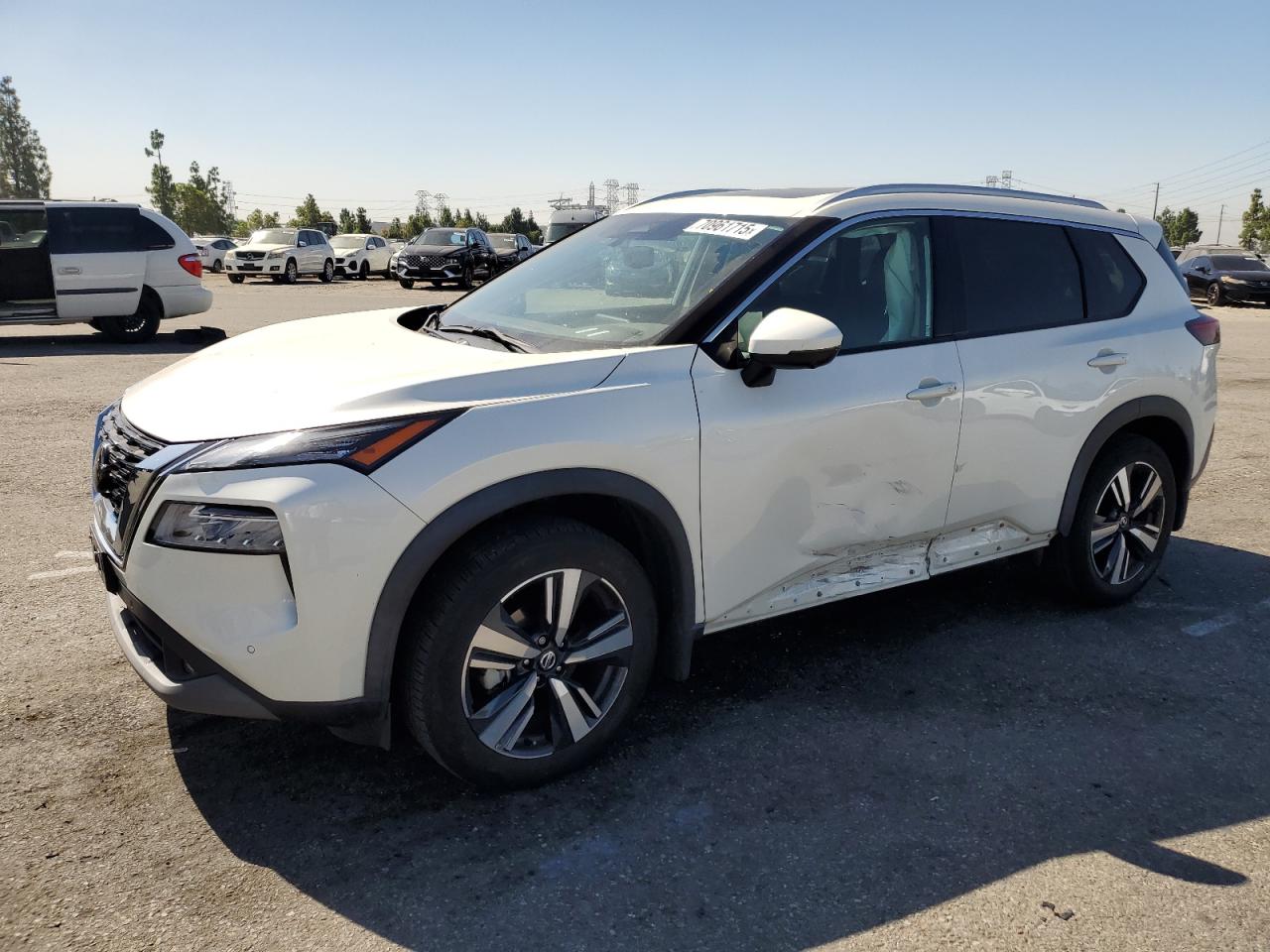NISSAN ROGUE SL
