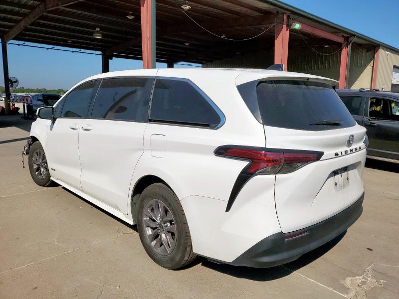 2021 TOYOTA SIENNA LE 5TDKRKEC2MS058885