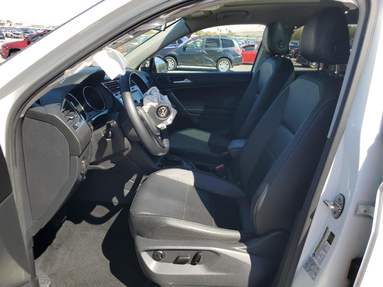 VOLKSWAGEN TIGUAN SE