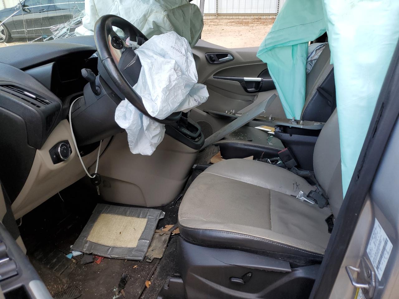 FORD TRANSIT CONNECT TITANIUM