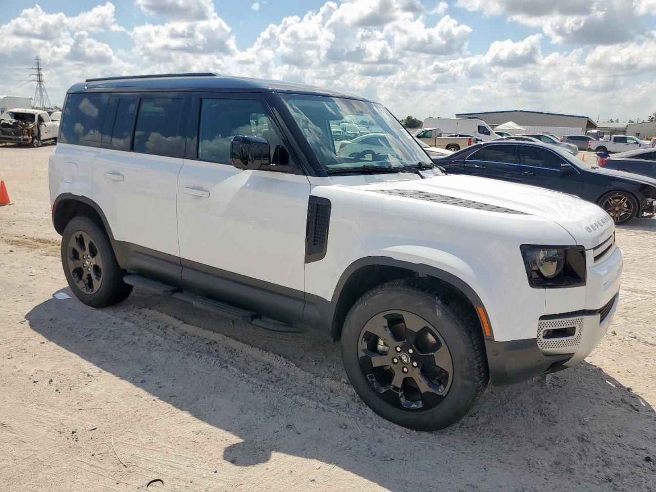 LAND ROVER DEFENDER 110 S