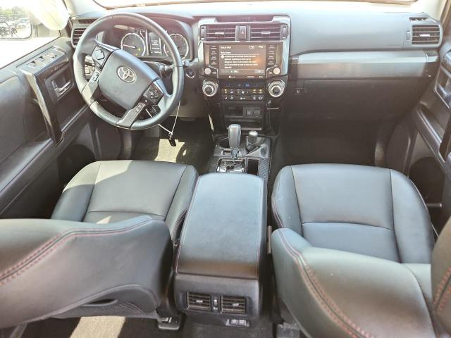 2020 TOYOTA 4RUNNER SR JTEBU5JR7L5816858