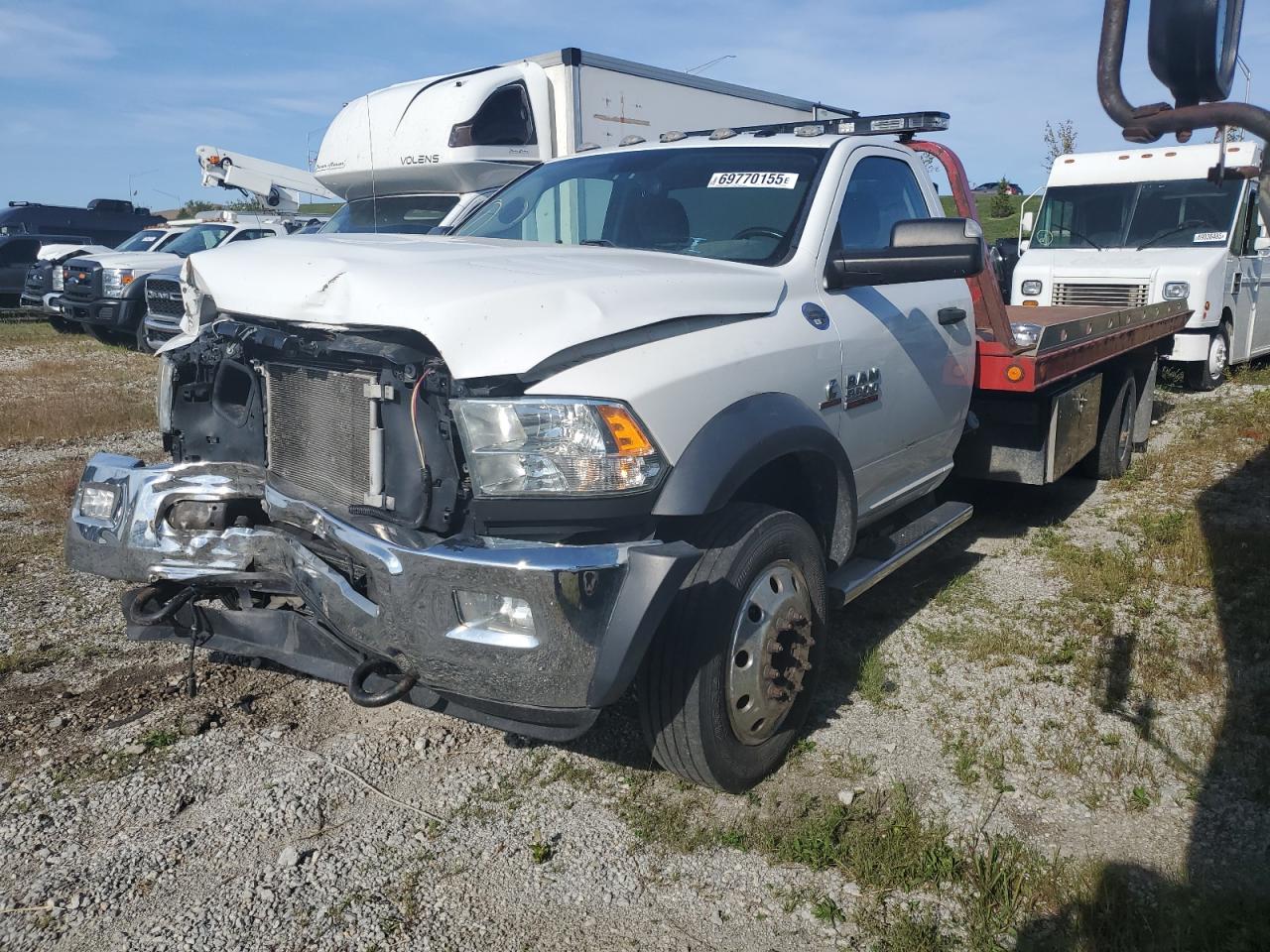 Lot #3266816933 2018 RAM 5500