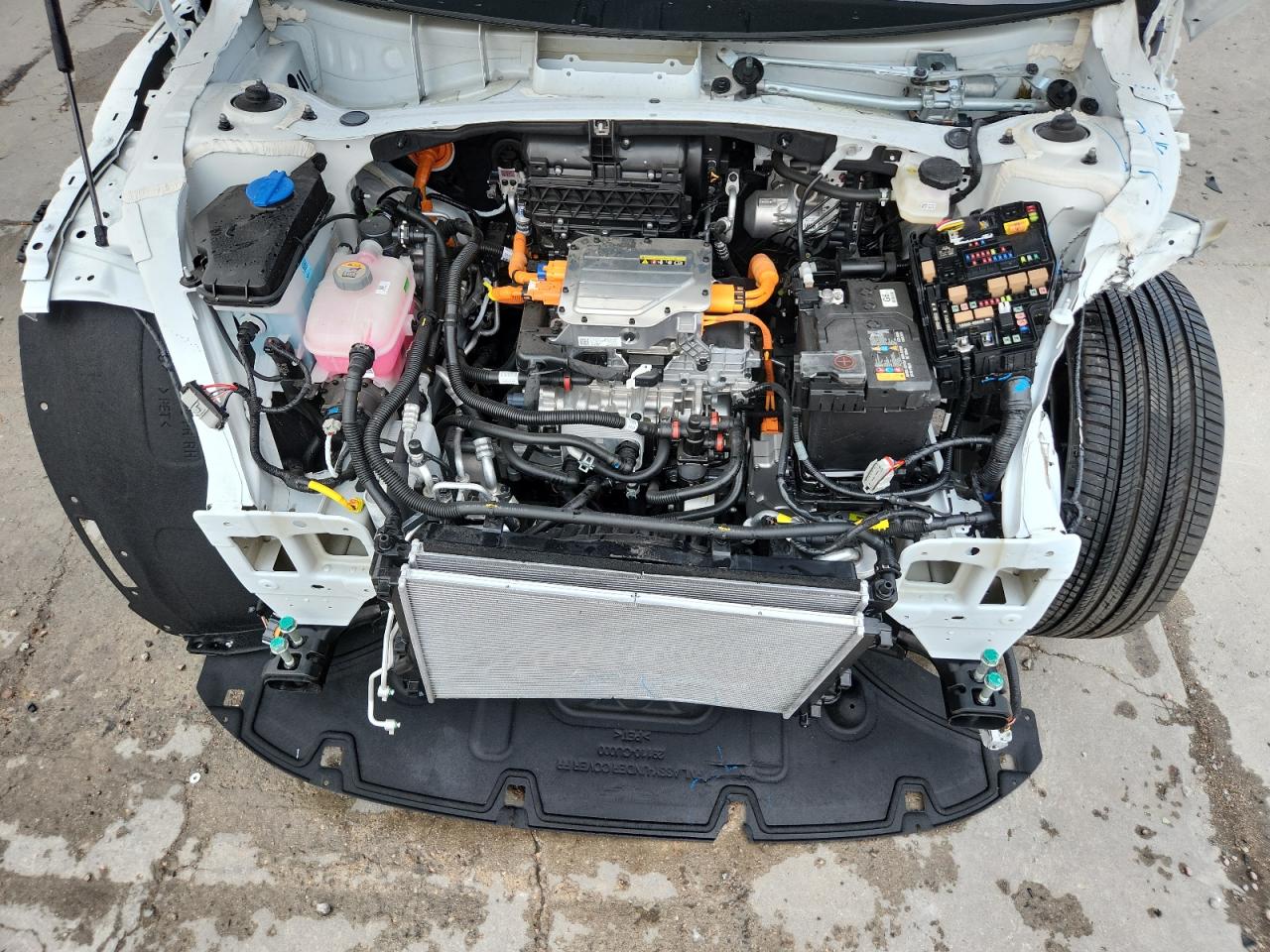 GENESIS GV60 ADVANCED