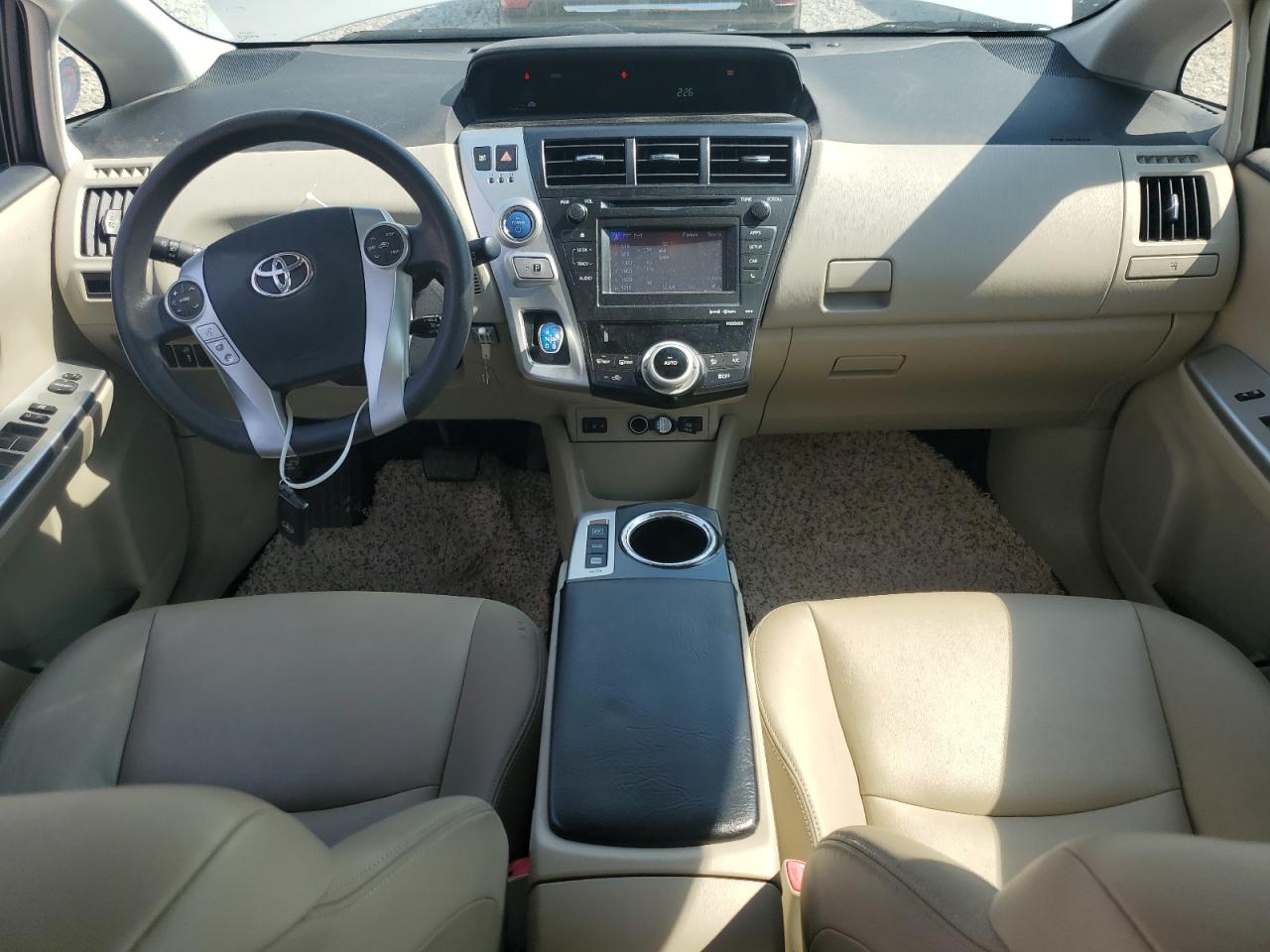 TOYOTA PRIUS V