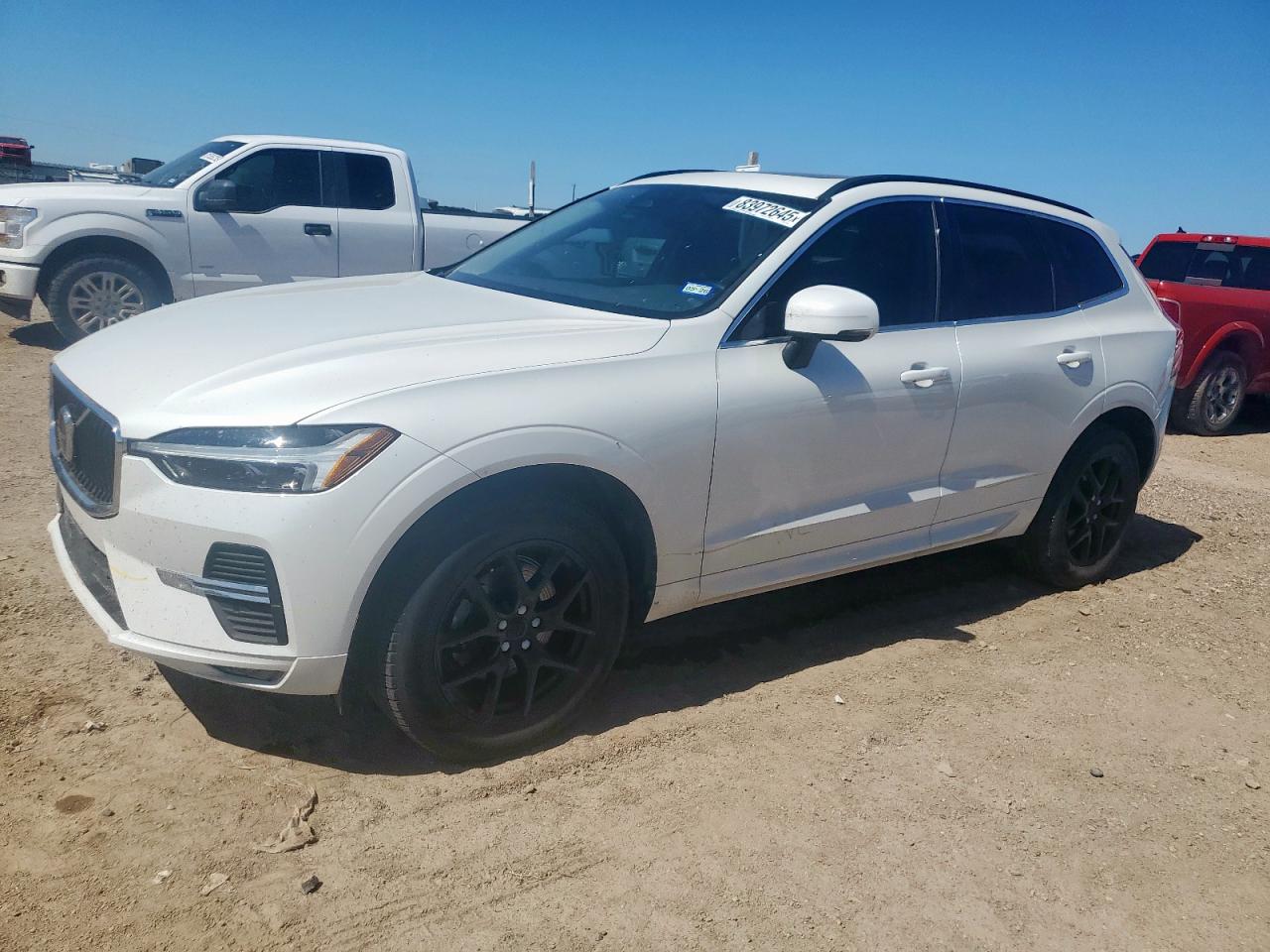 VOLVO XC60 B5 MOMENTUM