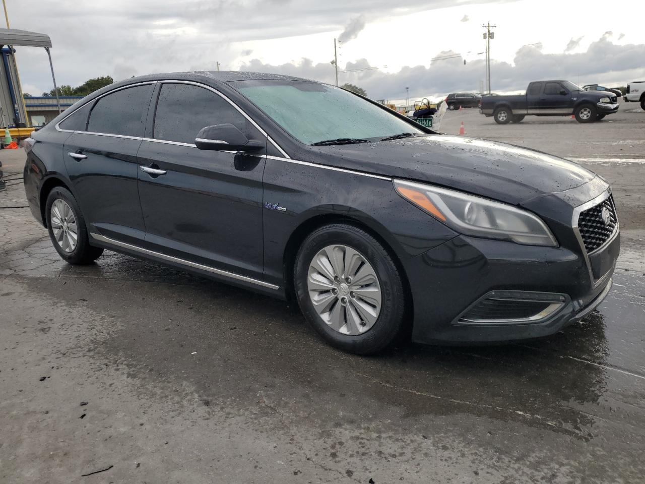 HYUNDAI SONATA HYBRID