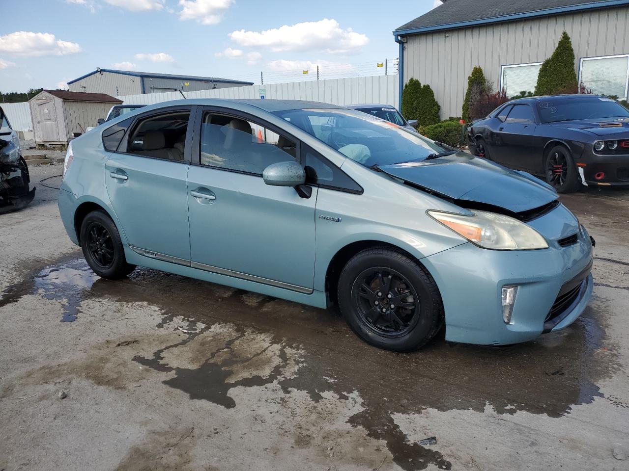TOYOTA PRIUS