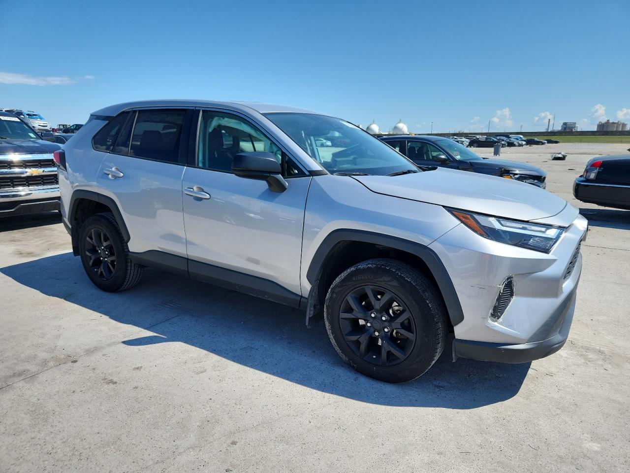 TOYOTA RAV4 LE