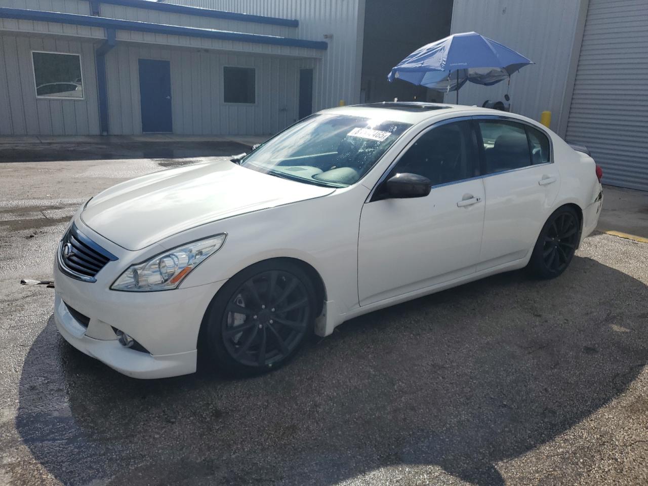 INFINITI G37 BASE