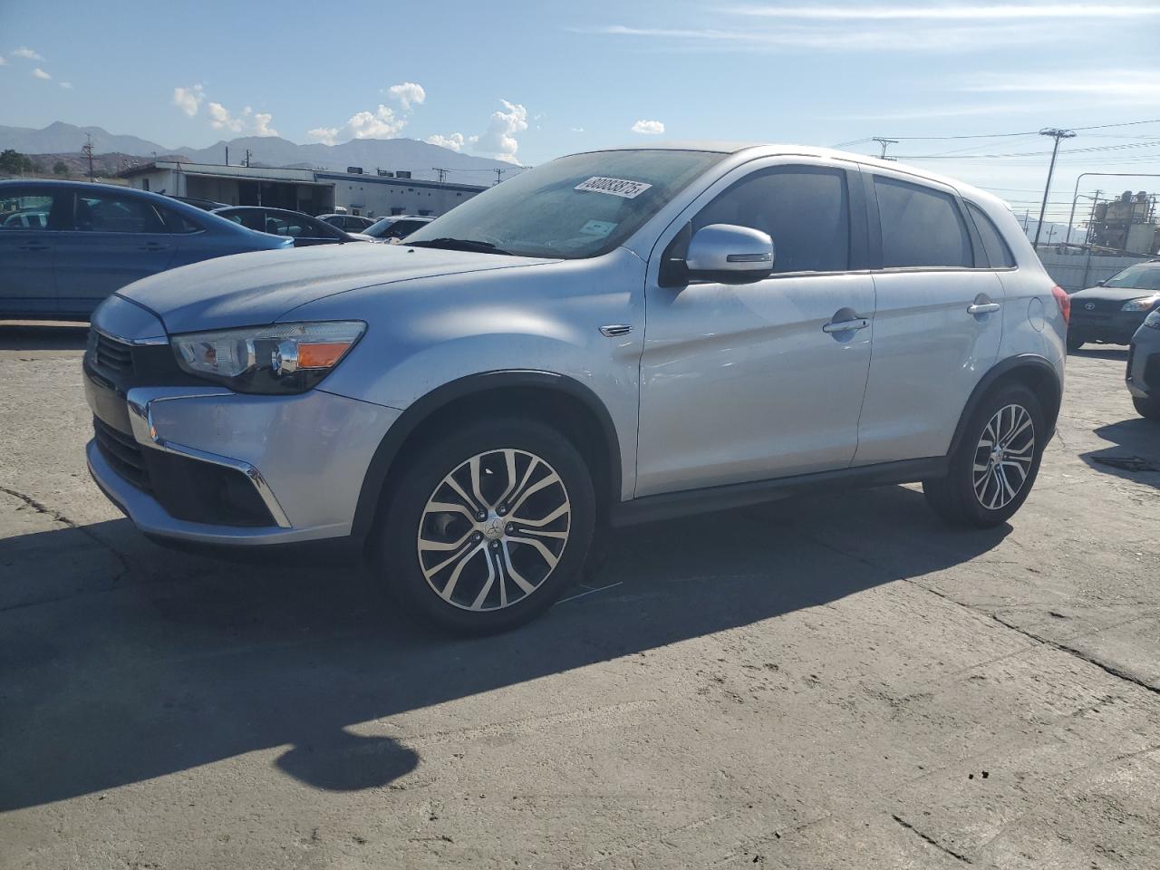 MITSUBISHI OUTLANDER ES