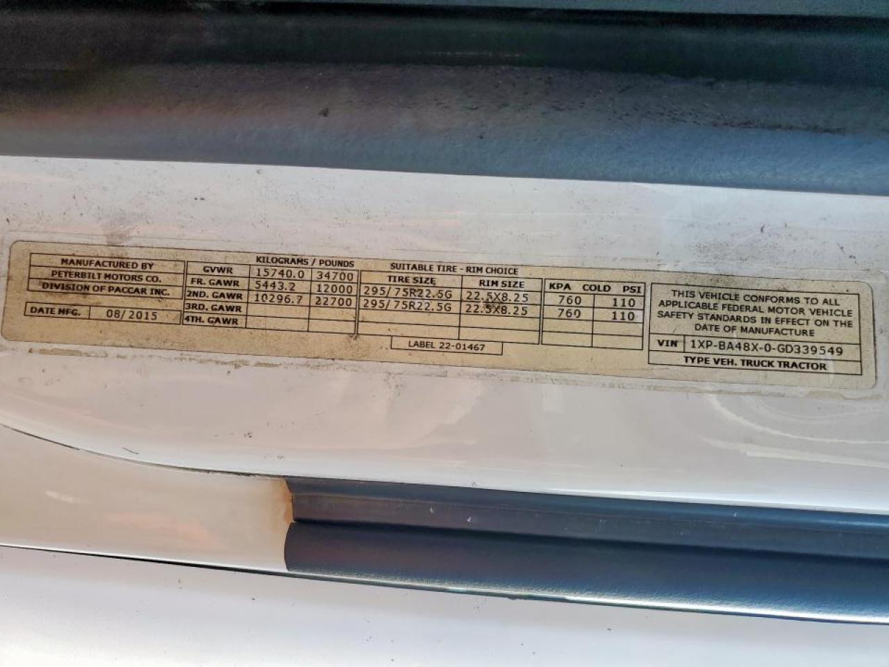 Lot #3284870018 2016 PETERBILT TRACTOR 579