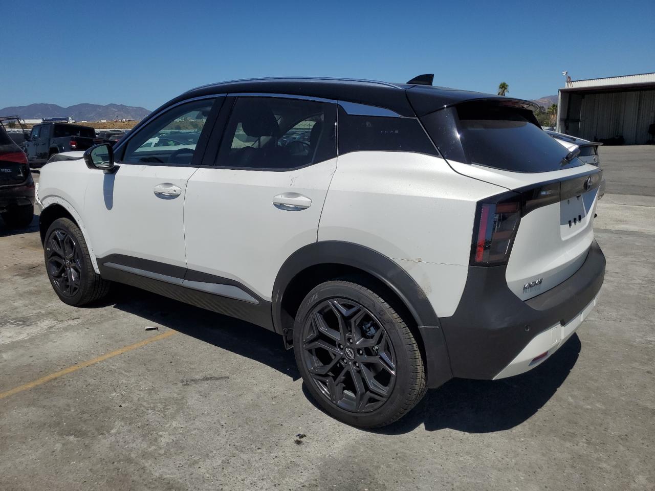 NISSAN KICKS SR