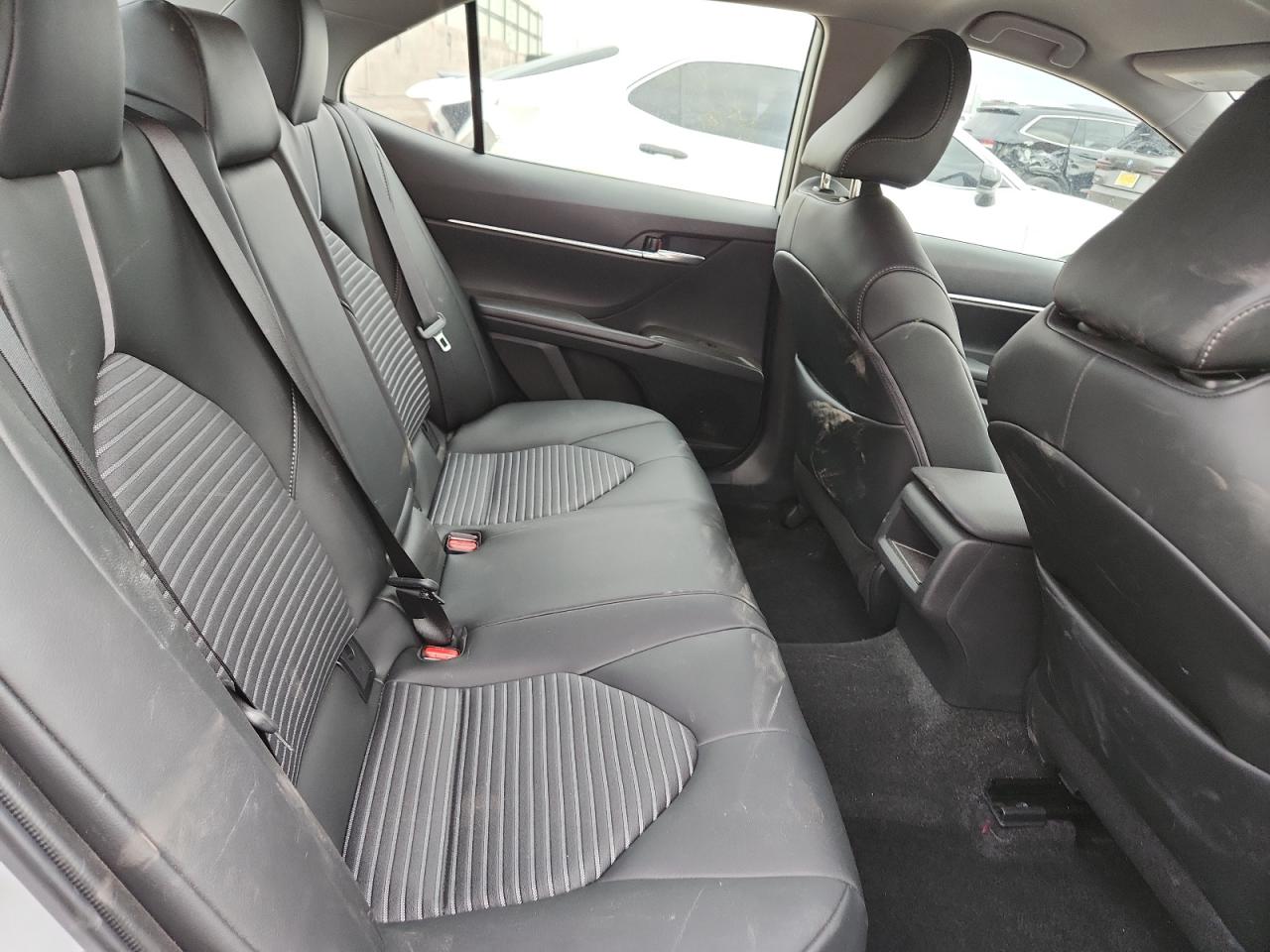 TOYOTA CAMRY SE NIGHT SHADE