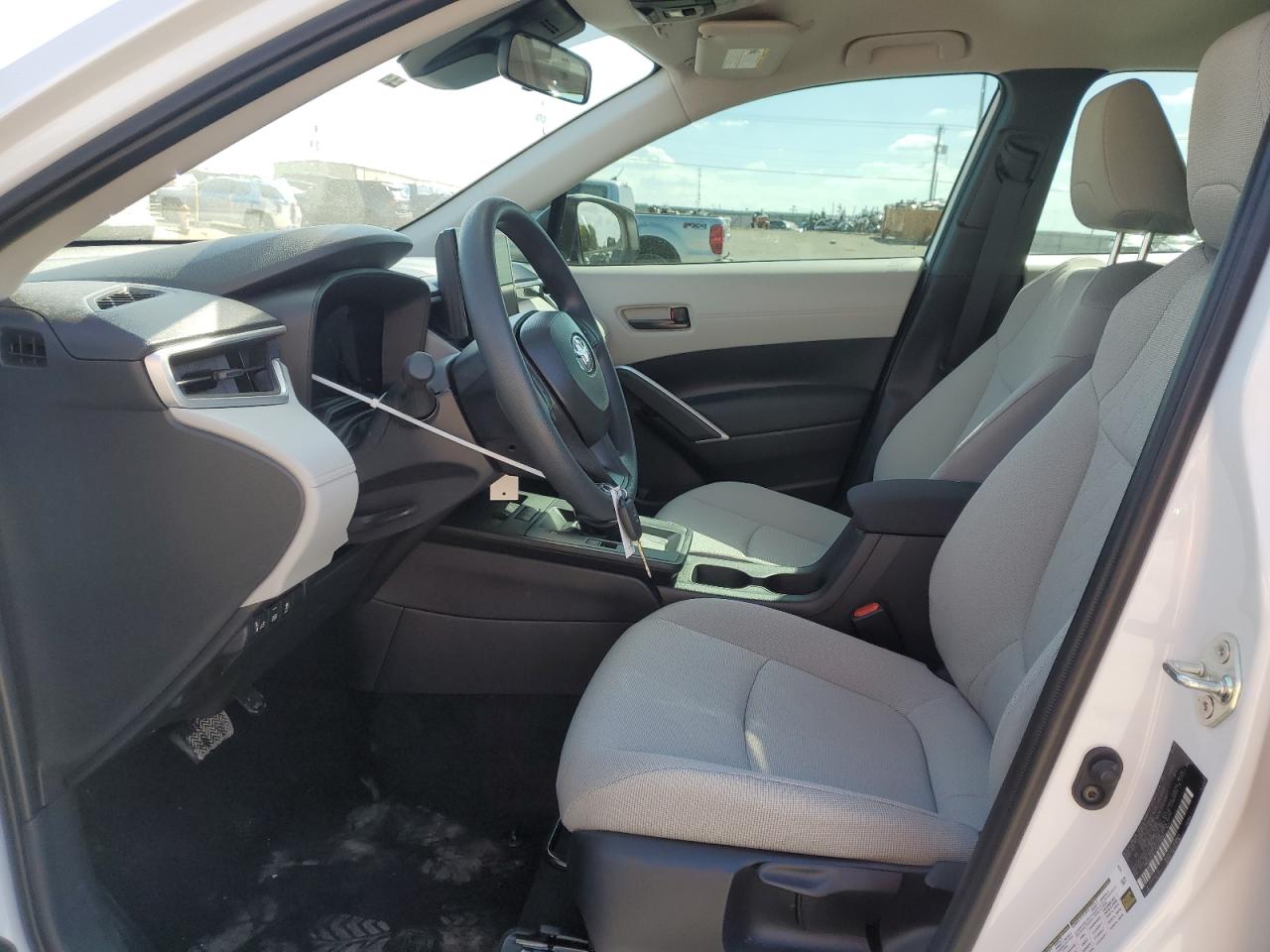 TOYOTA COROLLA CROSS L