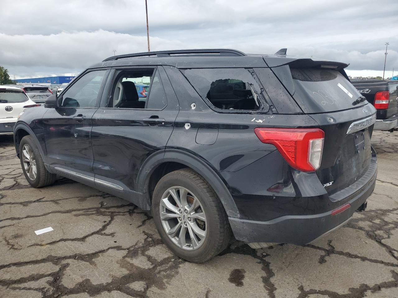 FORD EXPLORER XLT