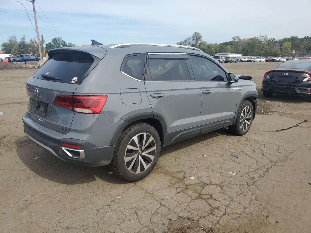 VOLKSWAGEN TAOS SE IQ DRIVE