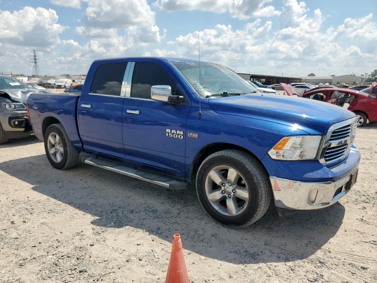 RAM 1500 SLT