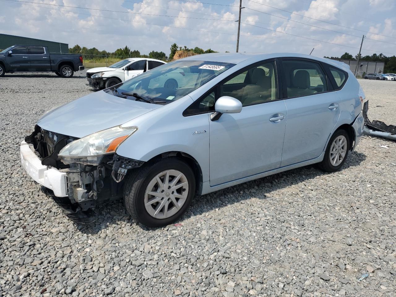 TOYOTA PRIUS V