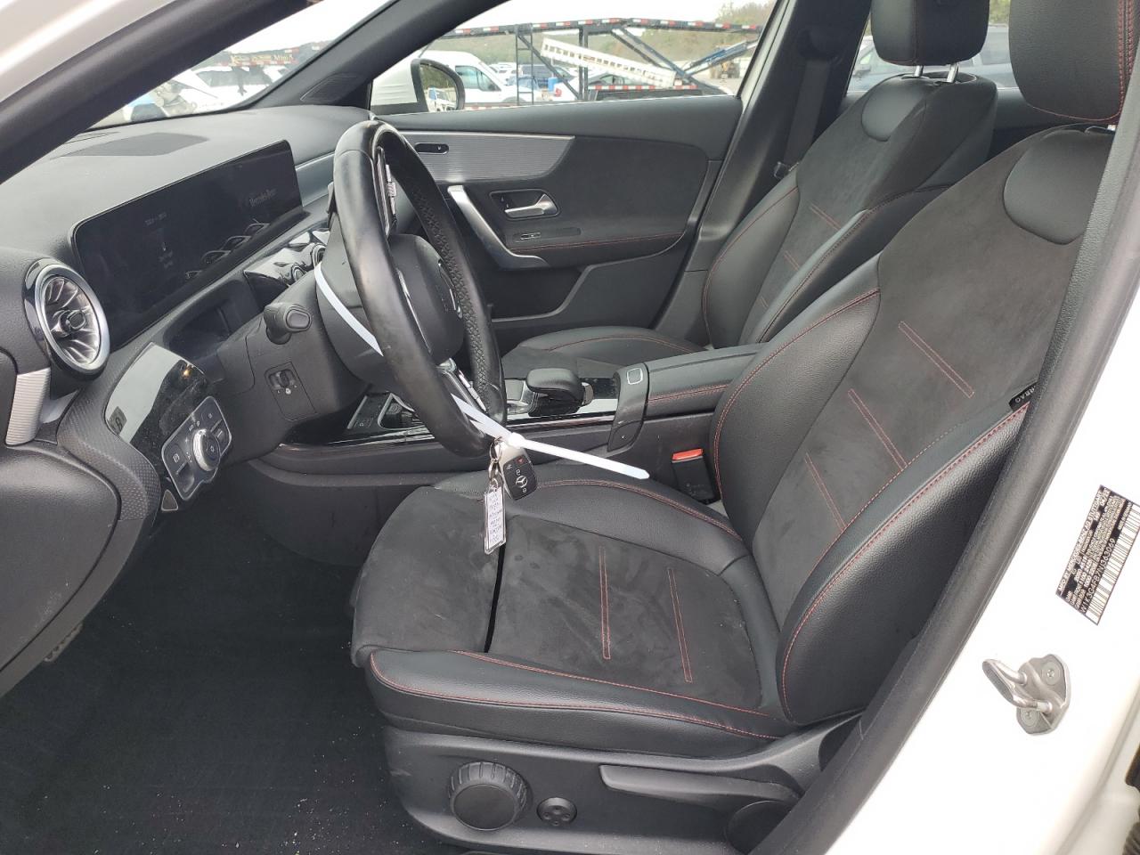 MERCEDES-BENZ A-CLASS 220 4MATIC