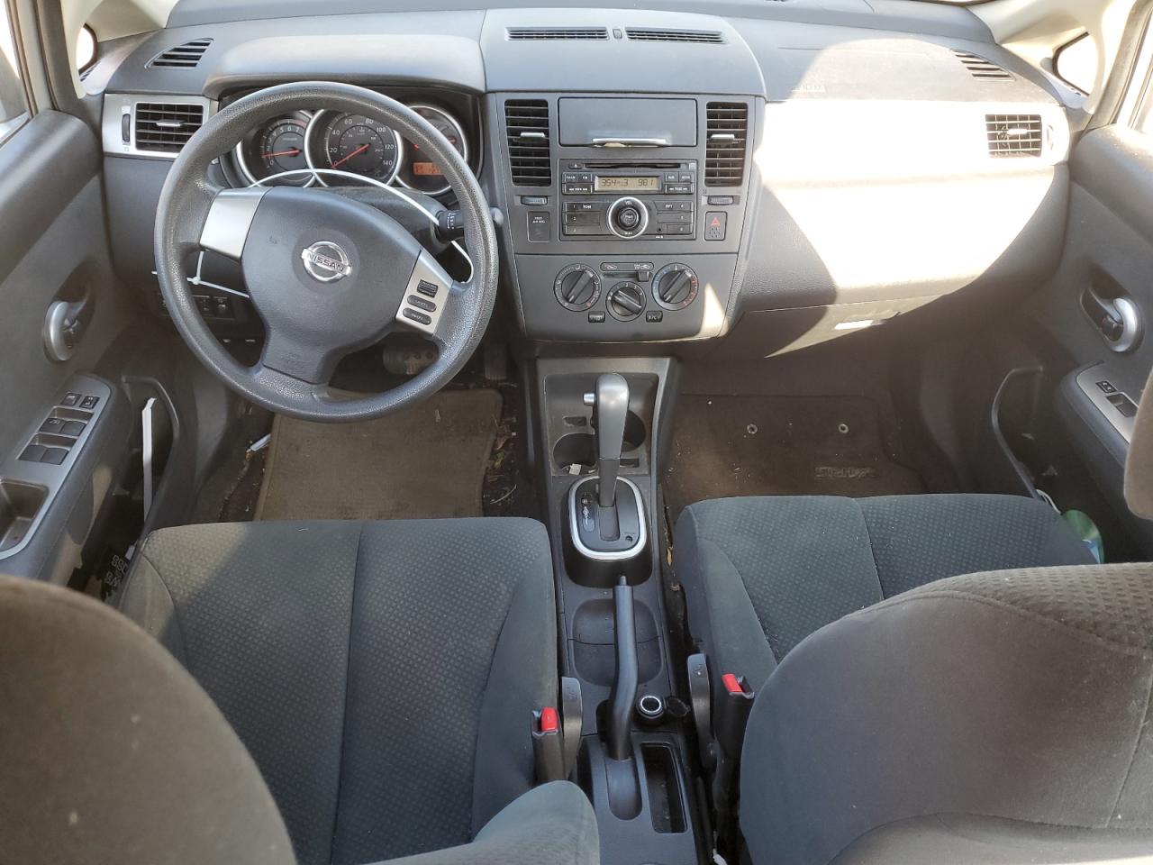 NISSAN VERSA S