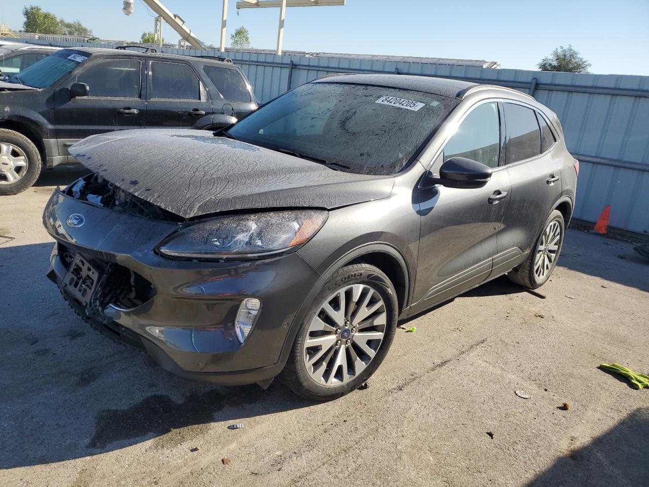 FORD ESCAPE TITANIUM