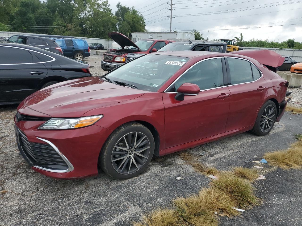 TOYOTA CAMRY XLE