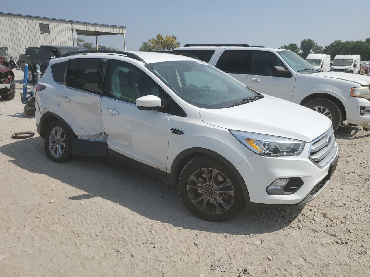 FORD ESCAPE SE