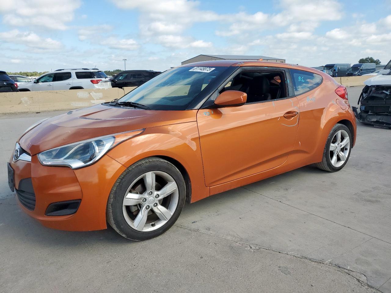 HYUNDAI VELOSTER