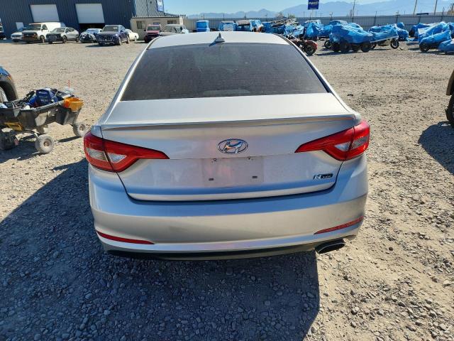 2016 HYUNDAI SONATA SE 5NPE24AFXGH317047